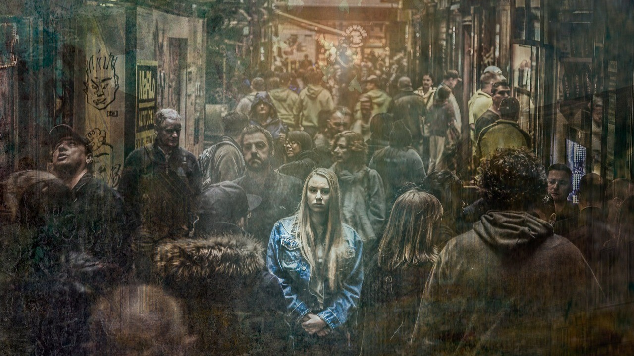 The Power of Social Influence: Manipulation, Persuasion, and Psychological Tactics
