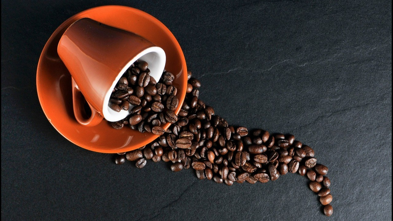 The Global Journey of Coffee: From Arab Beginnings to American Coffee Culture