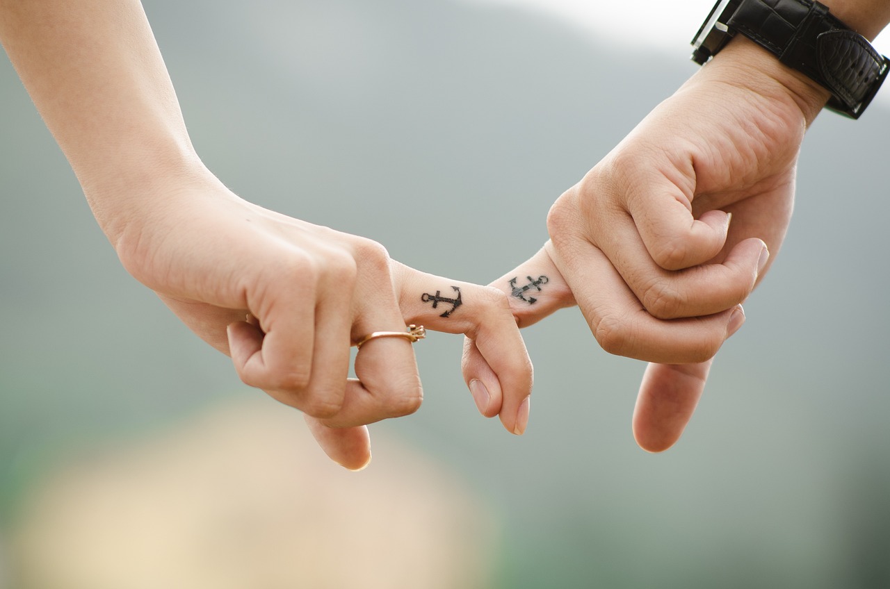 The Cycle of Closeness: Navigating Relationship Stages