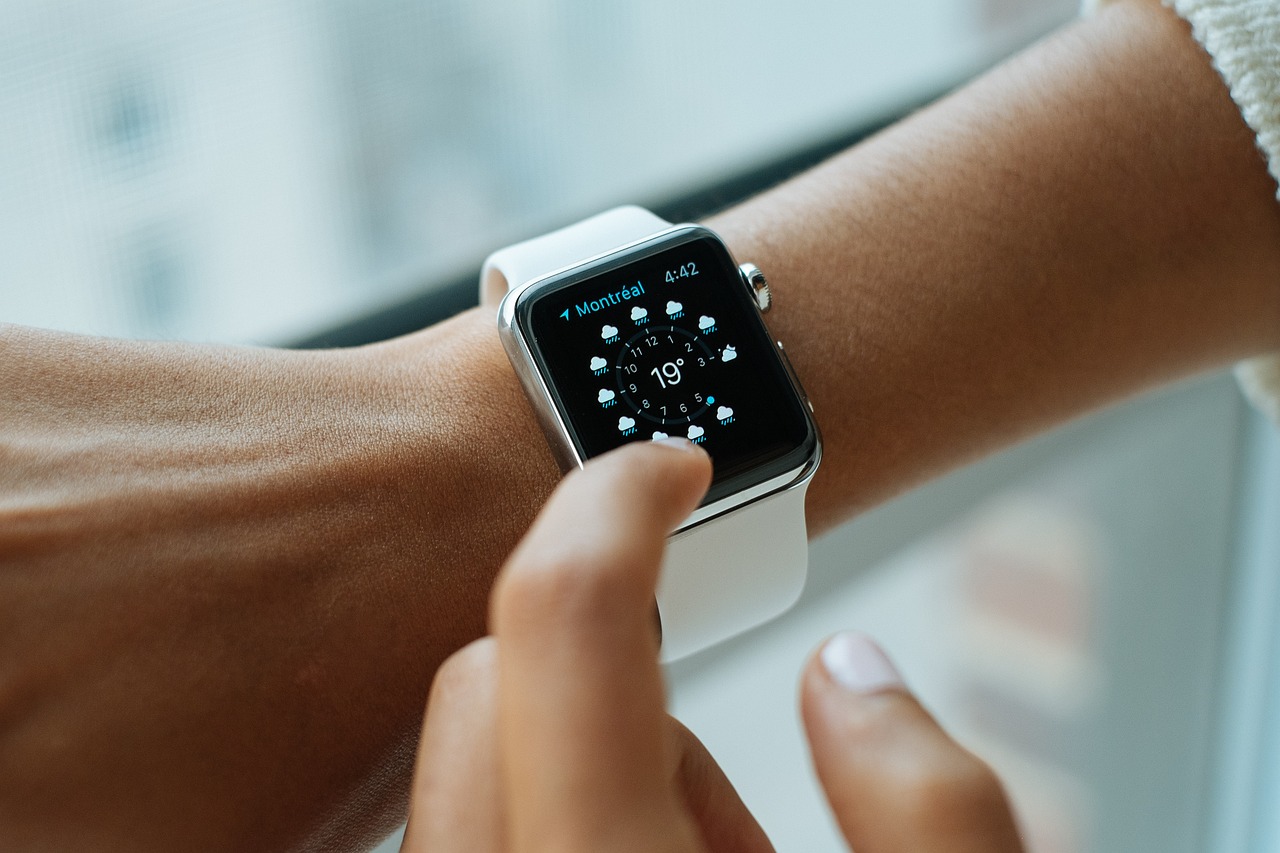 How Familiarity Shapes Our Digital Experiences