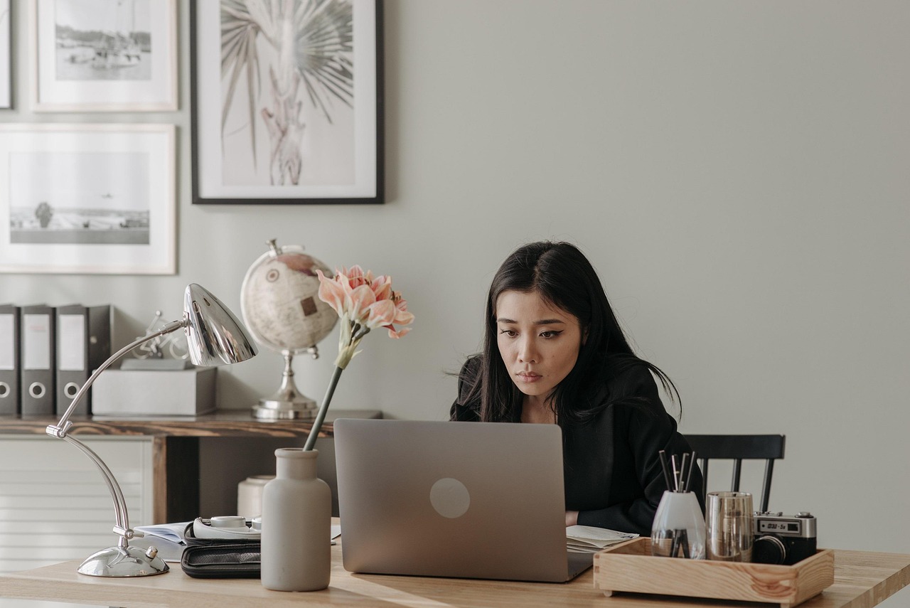 Out of Sight, Out of Mind: Organizing Your Digital Space