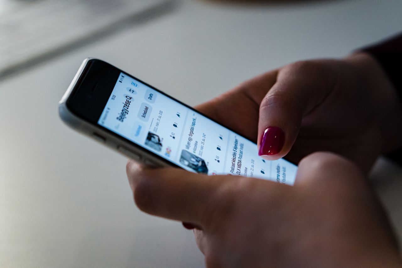 The Scarcity Loop: Why We Keep Gambling, Scrolling, Eating, and Buying